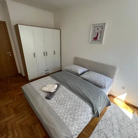 Angie Apartment